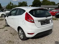 Gebraucht Ford Fiesta Titanium 97 PS (71 kW) 2012 Weiß Kleinwagen