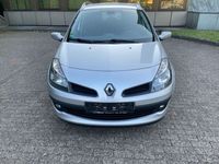 Gebraucht Renault Clio II Dynamique 111 PS (81 kW) 2008 Silber Limousine