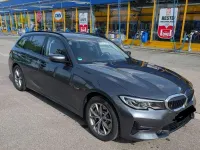 Gebraucht BMW 330e Sport Line 292 PS (214 kW) 2022 Grau Kombi