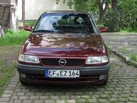 Gebraucht Opel Astra 102 PS (75 kW) 1996 Rot Kleinwagen