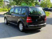 Używany VW Touran 116 KM (85 kW) 2007 Czarny Minivan