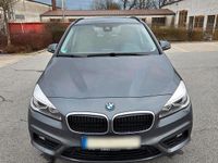 Gebraucht BMW 218 Advantage 136 PS (100 kW) 2018 Grau Kombi