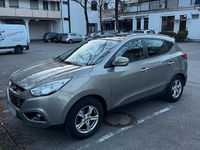 Gebraucht Hyundai Tucson 184 PS (135 kW) 2010 Grau SUV