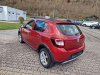 Gebraucht Dacia Sandero Stepway Ambiance 90 PS (66 kW) 2014 Feuerrot Kleinwagen