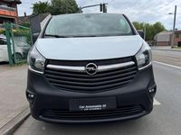 Gebraucht Opel Vivaro 145 PS (106 kW) 2018 Weiß Van / Kleinbus