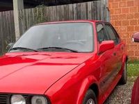 Gebraucht BMW 325 170 PS (125 kW) 1990 Rot Limousine