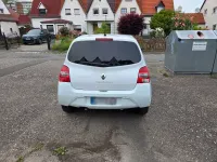 Gebraucht Renault Twingo Authentique 75 PS (55 kW) 2011 Weiß Kleinwagen