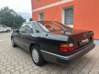 Gebraucht Mercedes 230 132 PS (97 kW) 1992 Schwarz Coupé