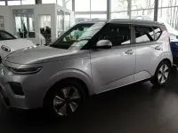 Gebraucht Kia Soul EV Spirit 150 kW (204 PS) 2021 Silber SUV