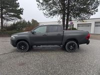 Gebraucht Toyota HiLux Executive 204 PS (150 kW) 2021 Rot Abholung