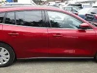 Gebraucht Ford Focus Cool & Connect 125 PS (91 kW) 2019 Rot Kombi