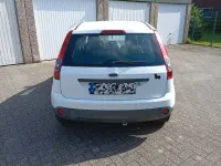 Gebraucht Ford Fiesta 69 PS (50 kW) 2006 Weiß Kleinwagen