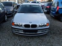 Gebraucht BMW 318 118 PS (86 kW) 1999 Silber Limousine