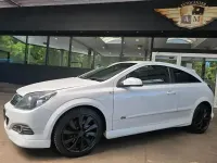 Gebraucht Opel Astra GTC Edition 175 PS (128 kW) 2009 Weiß Coupé