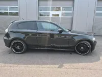Gebraucht BMW 116 122 PS (89 kW) 2009 Schwarz Kleinwagen