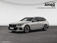 Neu BMW 520 Shadowline 197 PS (144 kW) 2025 Schwarz Kombi