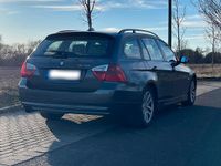 Gebraucht BMW 320 170 PS (125 kW) 2008 Grau Kombi