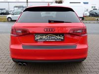Gebraucht Audi A3 Sport 179 PS (131 kW) 2013 Rot Limousine