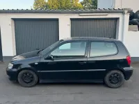 Gebraucht VW Polo 60 PS (44 kW) 2001 Schwarz Kleinwagen