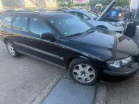 Używany Volvo V70 200 KM (147 kW) 2000 Czarny Kombi