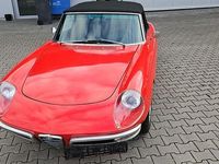 Gebraucht Alfa Romeo Spider 109 PS (80 kW) 1967 Rot Cabrio
