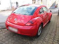 Używany VW Beetle 105 KM (77 kW) 2011 Czerwony Hatchback