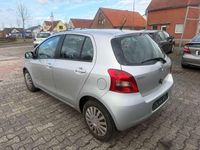 Gebraucht Toyota Yaris 87 PS (63 kW) 2006 Silber Limousine