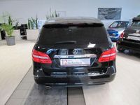 Gebraucht Mercedes B200 Edition 1 156 PS (114 kW) 2012 Schwarz Van / Kleinbus