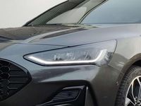 Neu Ford Focus ST-Line X 155 PS (114 kW) 2025 Magneticgrau (metallic) Kombi