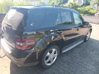 Gebraucht Mercedes ML320 224 PS (164 kW) 2006 Schwarz SUV