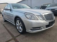 Gebraucht Mercedes E250 204 PS (150 kW) 2010 Iridiumsilber Limousine