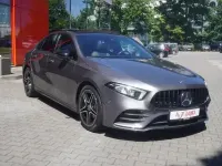 Gebraucht Mercedes A200 AMG line 163 PS (119 kW) 2020 Grau Limousine