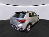 Gebraucht VW T-Roc Style 110 PS (80 kW) 2023 Pyrit silber metallic/schwarz SUV