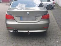 Gebraucht BMW 520 170 PS (125 kW) 2005 Gold Limousine
