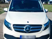 Gebraucht Mercedes V220 163 PS (119 kW) 2023 Grau Van / Kleinbus