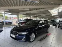 Gebraucht BMW 545e Luxury Line 394 PS (289 kW) 2021 Tansanitblau Limousine