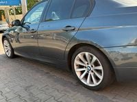 Gebraucht BMW 318 141 PS (103 kW) 2007 Grau Limousine