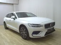 Gebraucht Volvo V60 Inscription 341 PS (250 kW) 2021 Weiss Kombi