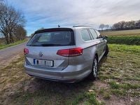 Second-hand VW Passat 150 CP (110 kW) 2015 Argintiu Break