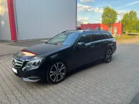 Gebraucht Mercedes E220 Avantgarde 170 PS (125 kW) 2013 Schwarz Limousine