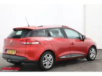 Gebraucht Renault Clio Zen 90 PS (66 kW) 2018 Rot Kombi