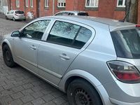 Gebraucht Opel Astra 90 PS (66 kW) 2008 Silber Kleinwagen