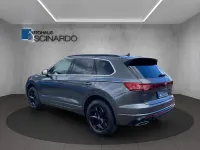 Gebraucht VW Touareg R-line 231 PS (169 kW) 2025 Silizium grau SUV