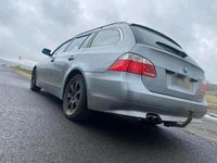 Gebraucht BMW 525 218 PS (160 kW) 2006 Grau Kombi