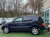 Gebraucht Mercedes ML270 163 PS (119 kW) 2004 Blau SUV