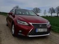 Second-hand Lexus CT200h 126 CP (92 kW) 2018 Roșu Berlinǎ