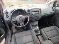 Gebraucht VW Golf VI Team 105 PS (77 kW) 2010 Grau Kleinwagen