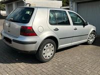 Gebraucht VW Golf IV 75 PS (55 kW) 2002 Silber Kleinwagen