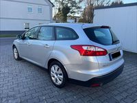 Gebraucht Ford Focus Trend 116 PS (85 kW) 2013 Silber Kombi