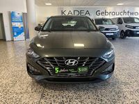Gebraucht Hyundai i30 120 PS (88 kW) 2024 Amazon grey (metallic) Limousine